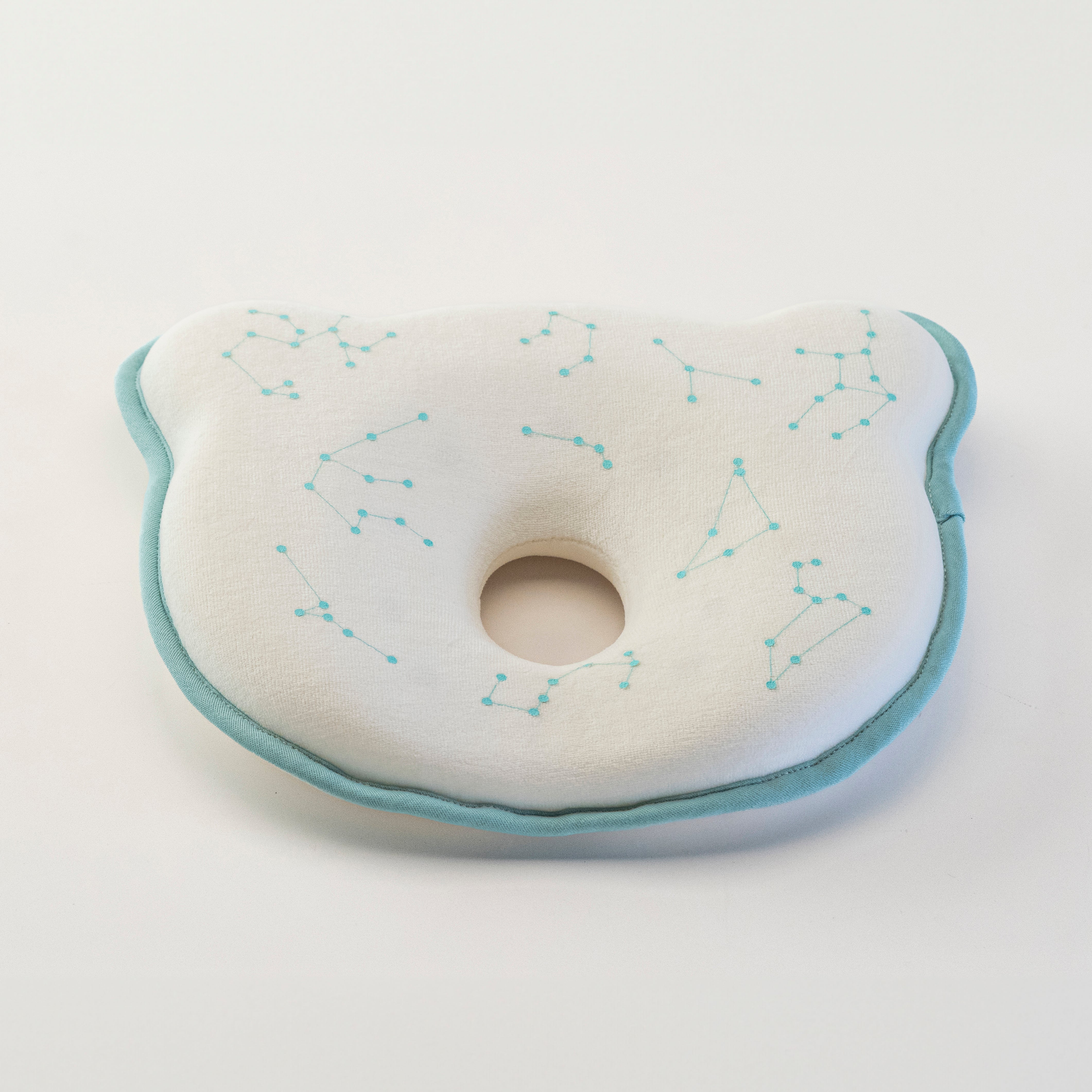 Ergonomic design and central area of the StarlitBaby Bear Cushion